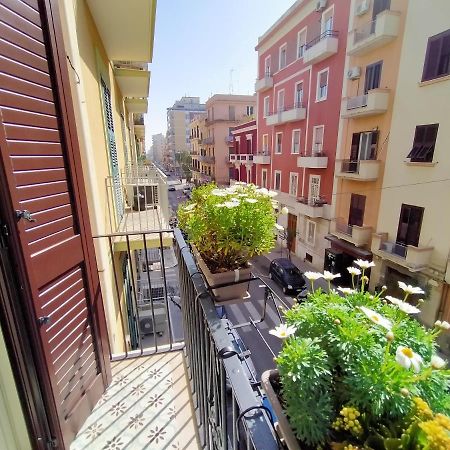 Sonnino Suite Jacuzzi Apartment Bari Exterior foto